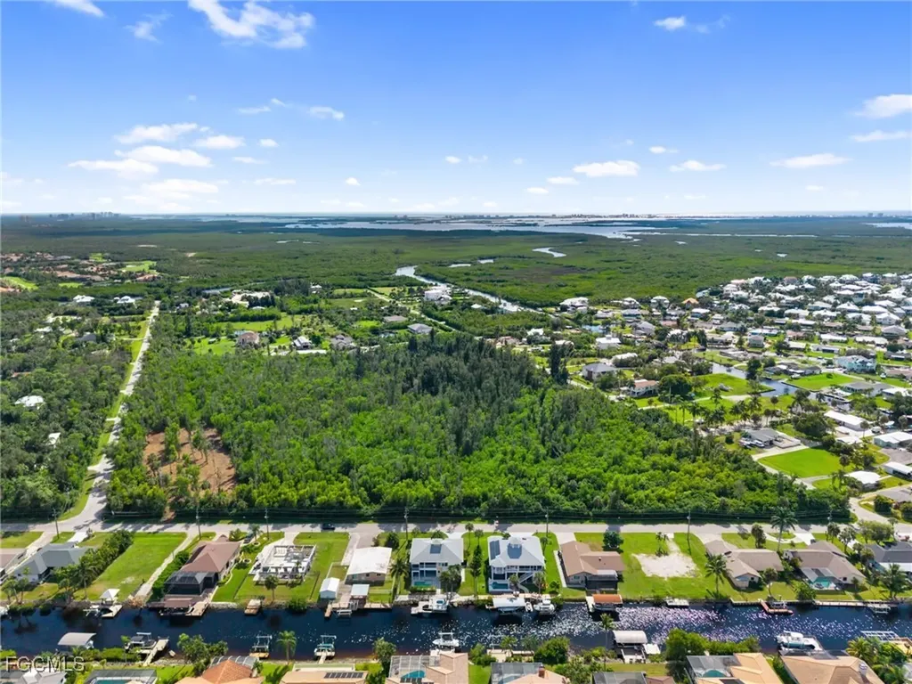 5755 Park Road Fort Myers FL 33908