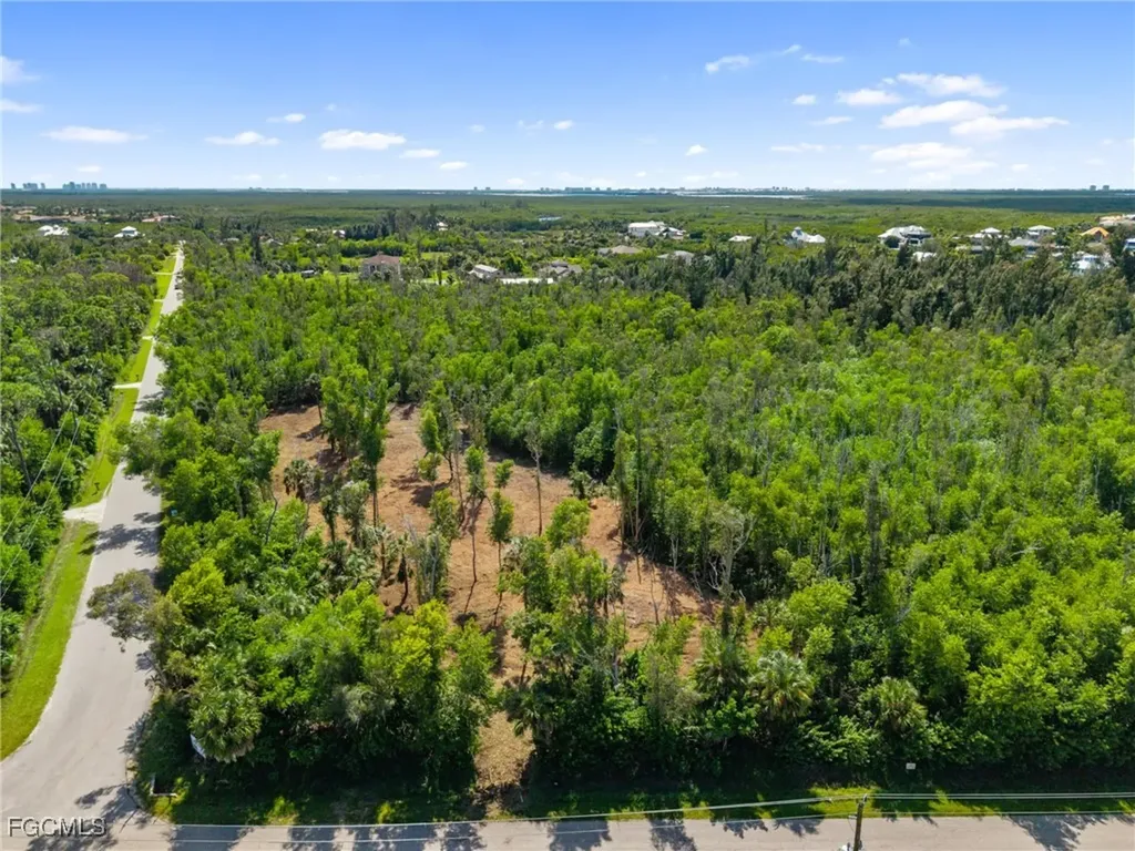 5755 Park Road Fort Myers FL 33908