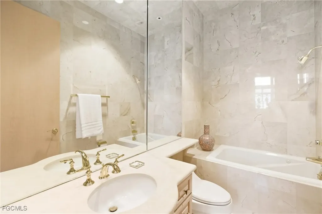 15548 Fiddlesticks Boulevard Fort Myers FL 33912