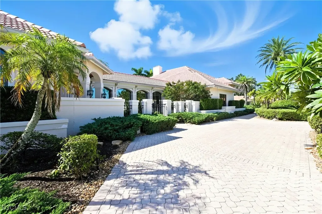 15548 Fiddlesticks Boulevard Fort Myers FL 33912