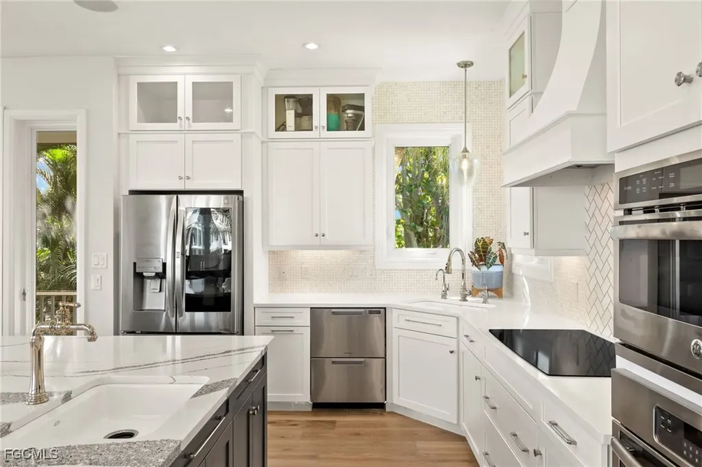 1490 Angel Drive Sanibel FL 33957