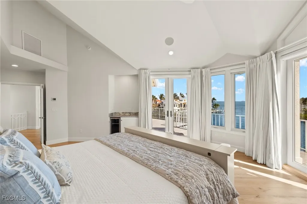 1490 Angel Drive Sanibel FL 33957