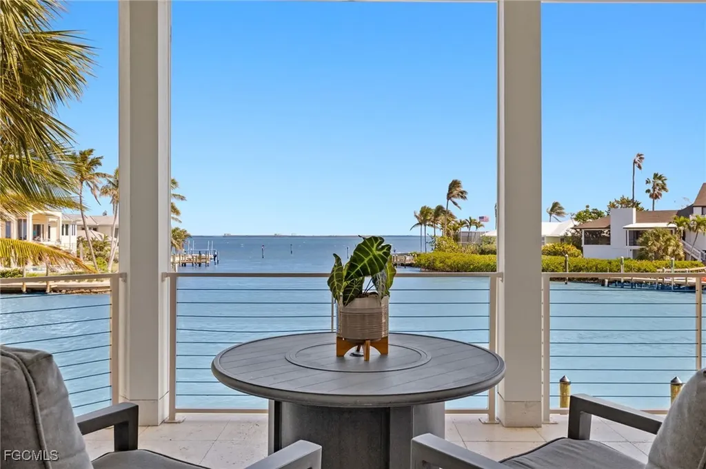 1490 Angel Drive Sanibel FL 33957