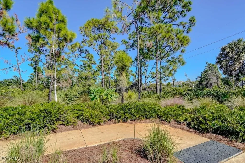 7202 Dominica Drive Naples FL 34113