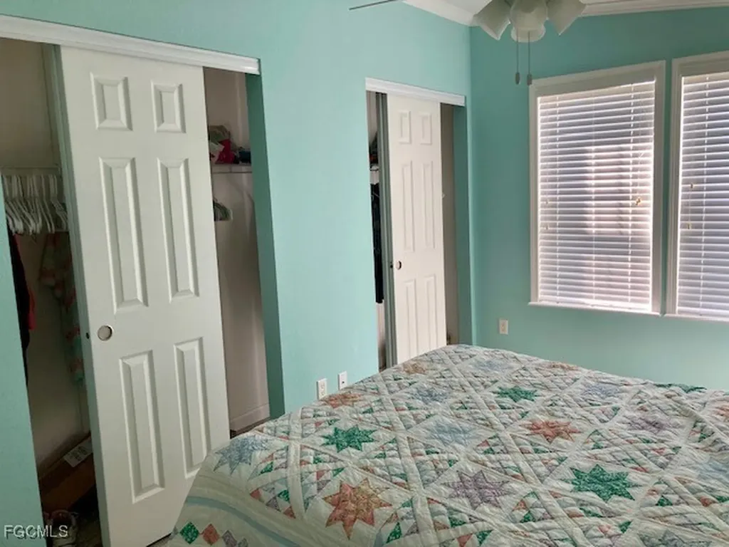 325 Shoreland Drive E Fort Myers FL 33905