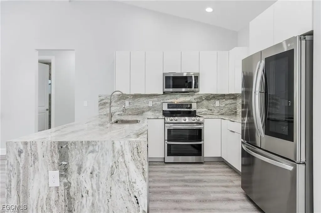 2601 Diplomat Parkway W Cape Coral FL 33993