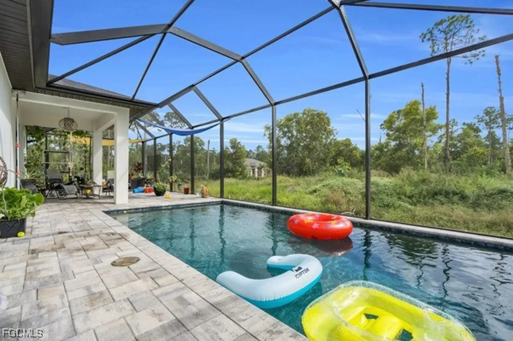 4006 E 2nd Street Lehigh Acres FL 33936