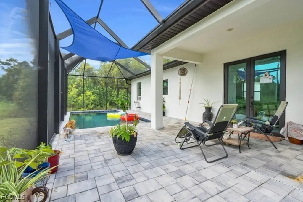 4006 E 2nd Street Lehigh Acres FL 33936