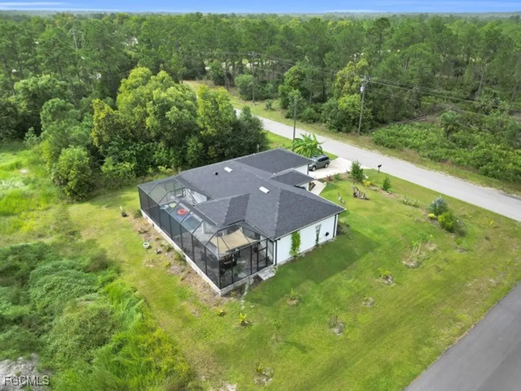 4006 E 2nd Street Lehigh Acres FL 33936