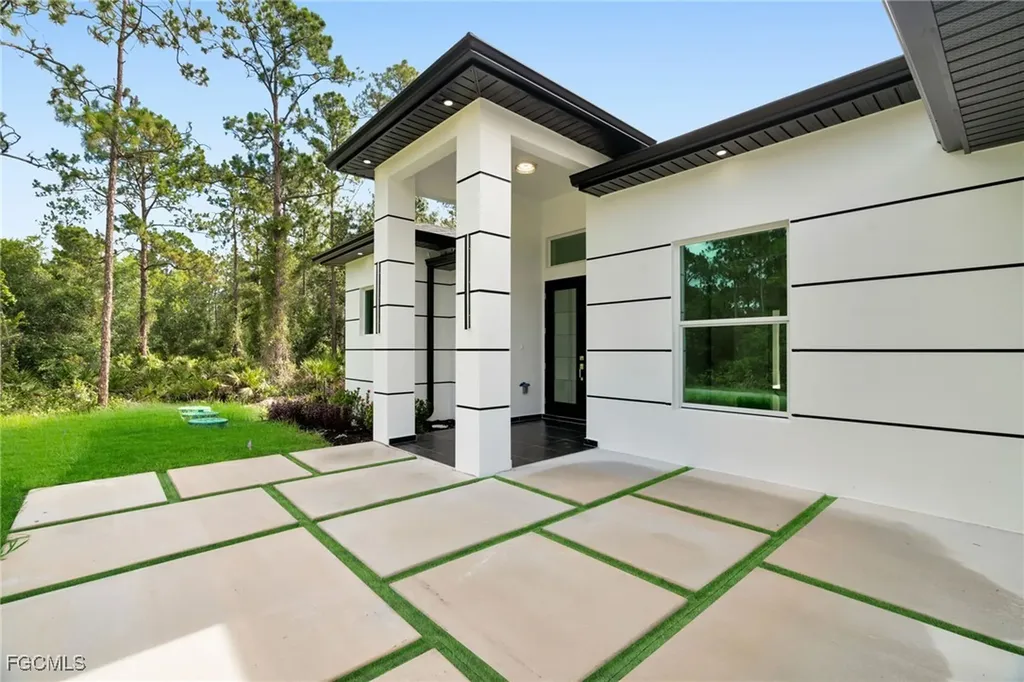 1021 Moore Avenue Lehigh Acres FL 33972