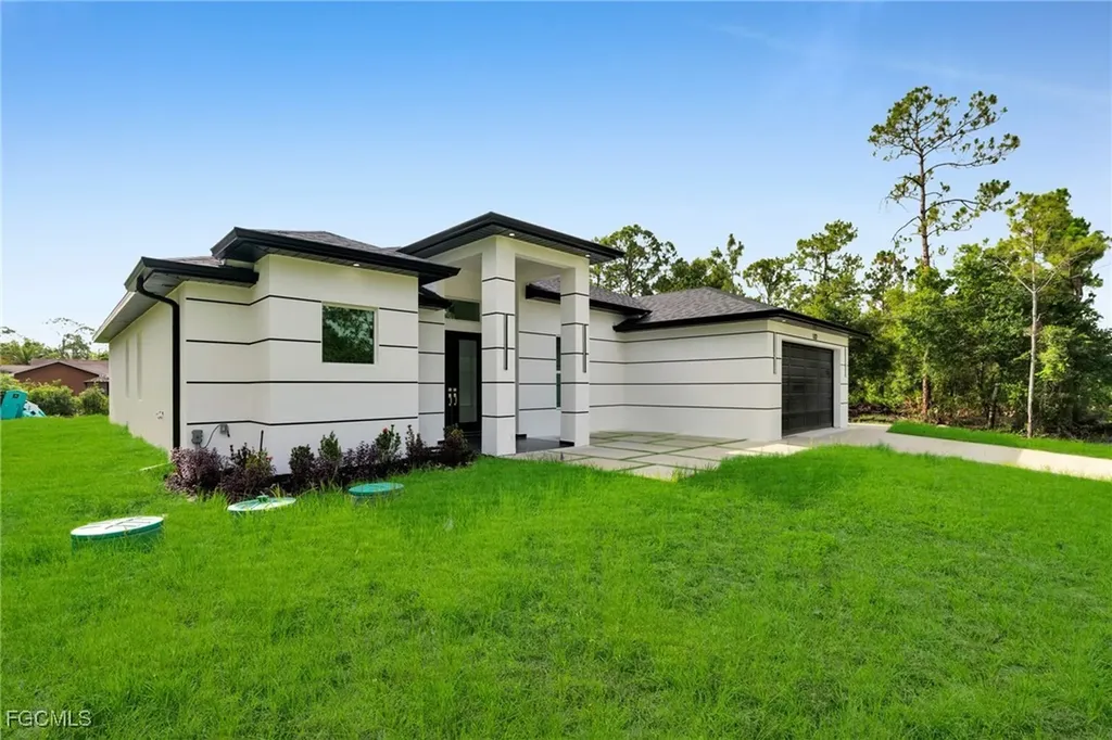 1021 Moore Avenue Lehigh Acres FL 33972
