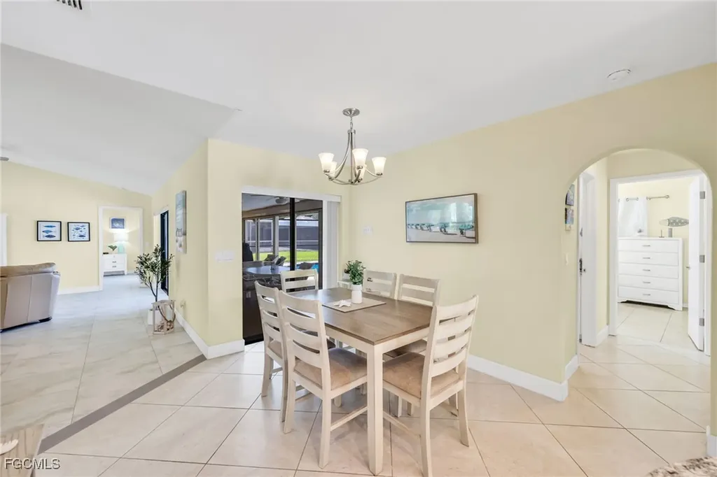 5032 Skyline Boulevard Cape Coral FL 33914