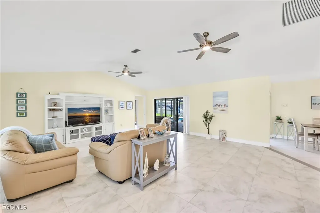5032 Skyline Boulevard Cape Coral FL 33914
