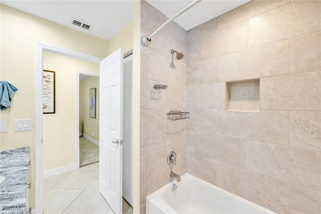 5032 Skyline Boulevard Cape Coral FL 33914