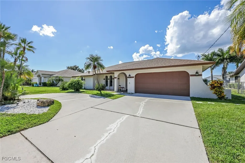 5032 Skyline Boulevard Cape Coral FL 33914