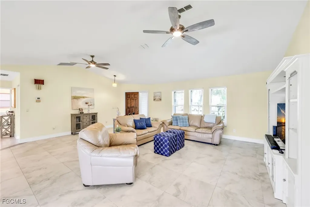 5032 Skyline Boulevard Cape Coral FL 33914