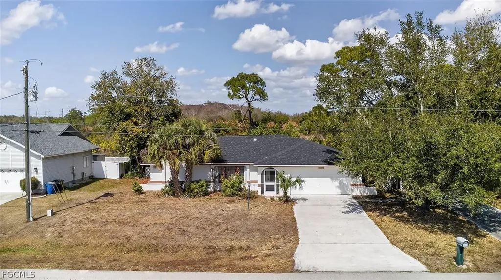 11225 Rabun Gap Drive NW North Fort Myers FL 33917