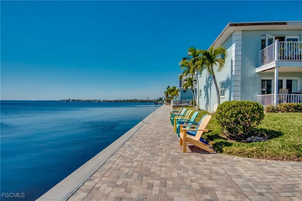 3324 N Key Drive North Fort Myers FL 33903