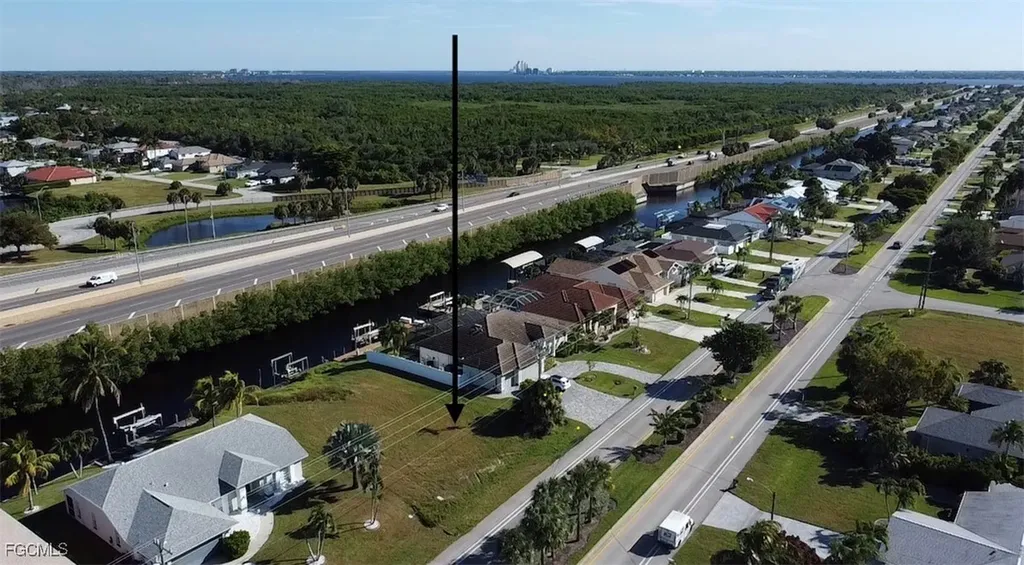 2001 Everest Parkway Cape Coral FL 33904