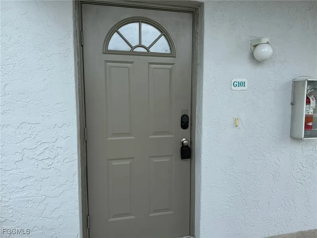 5023 SW 16th Place Cape Coral FL 33914