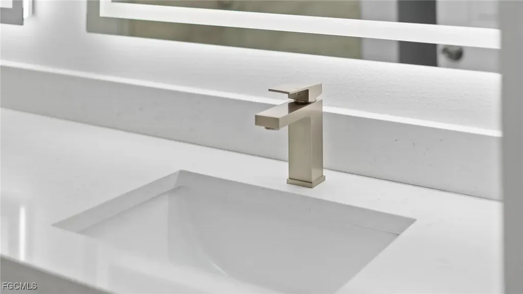 2777 W Gulf Drive Sanibel FL 33957