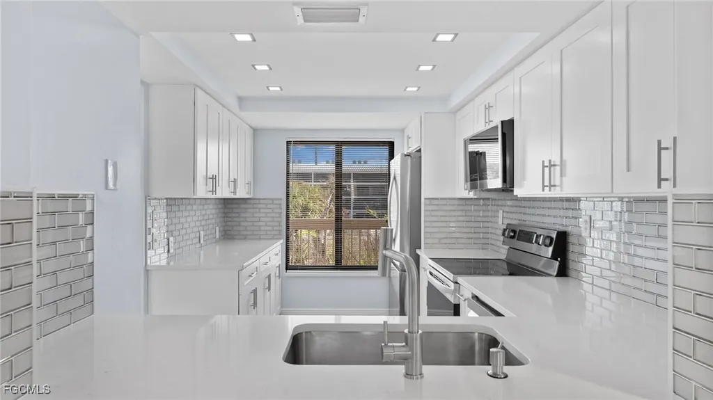 2777 W Gulf Drive Sanibel FL 33957