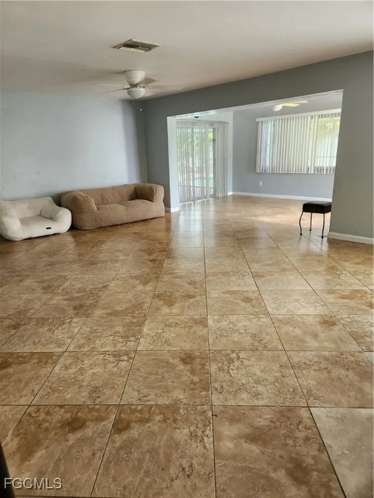 207 SE 47th Terrace Cape Coral FL 33904