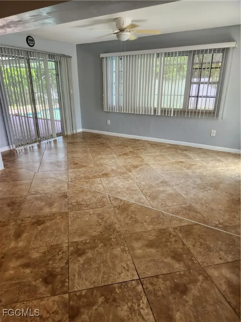 207 SE 47th Terrace Cape Coral FL 33904