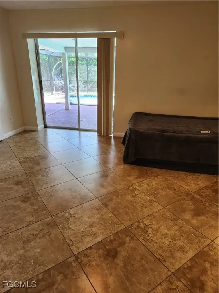 207 SE 47th Terrace Cape Coral FL 33904