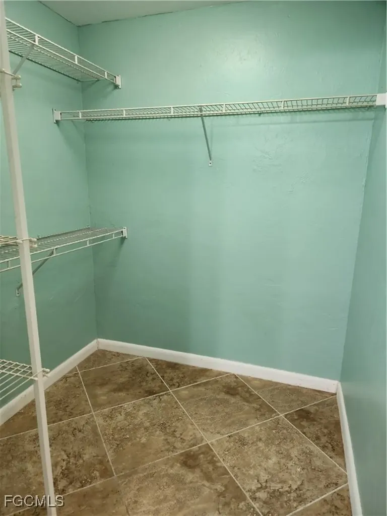 207 SE 47th Terrace Cape Coral FL 33904
