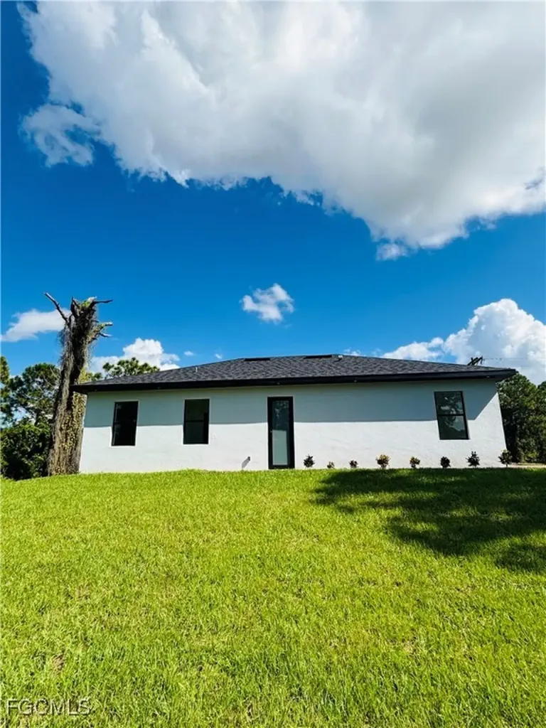 582 Eisenhower Boulevard Lehigh Acres FL 33974