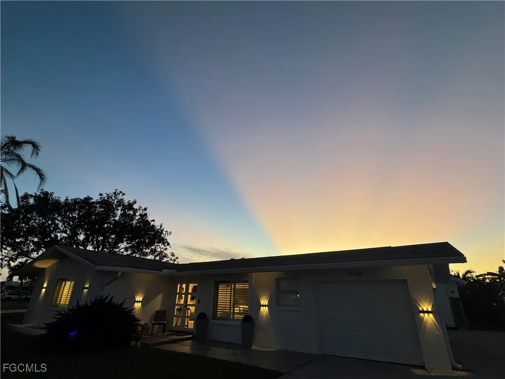 3720 SE 21st Place Cape Coral FL 33904