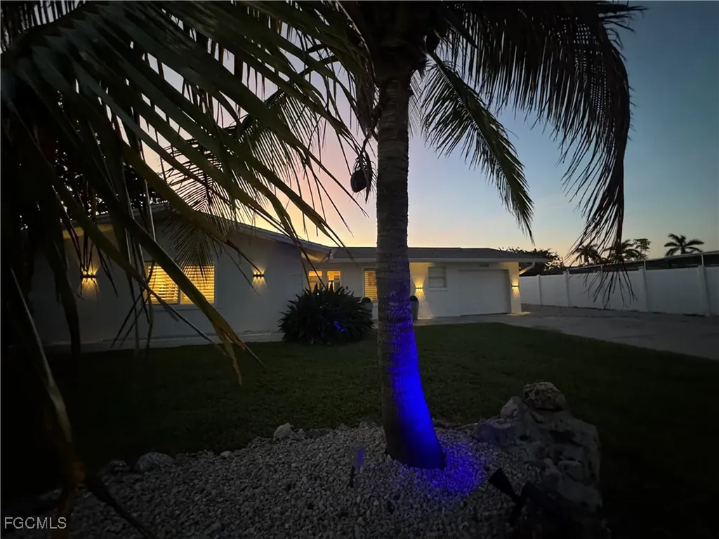 3720 SE 21st Place Cape Coral FL 33904