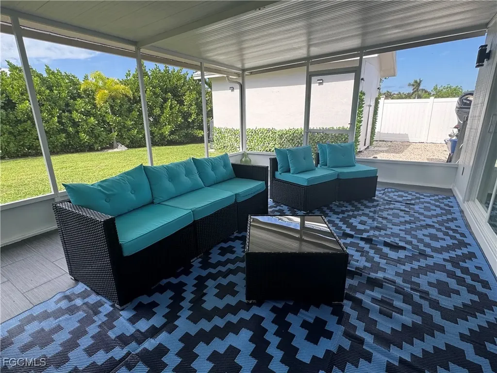 3720 SE 21st Place Cape Coral FL 33904