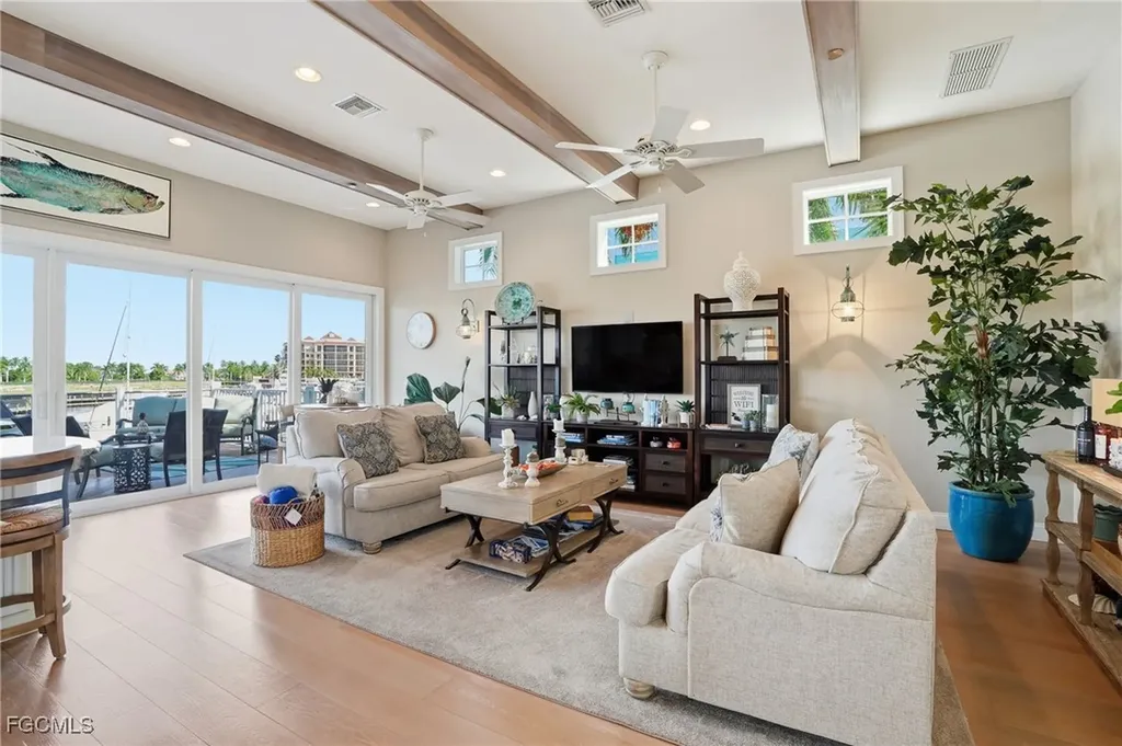 5886 Shell Cove Drive Cape Coral FL 33914