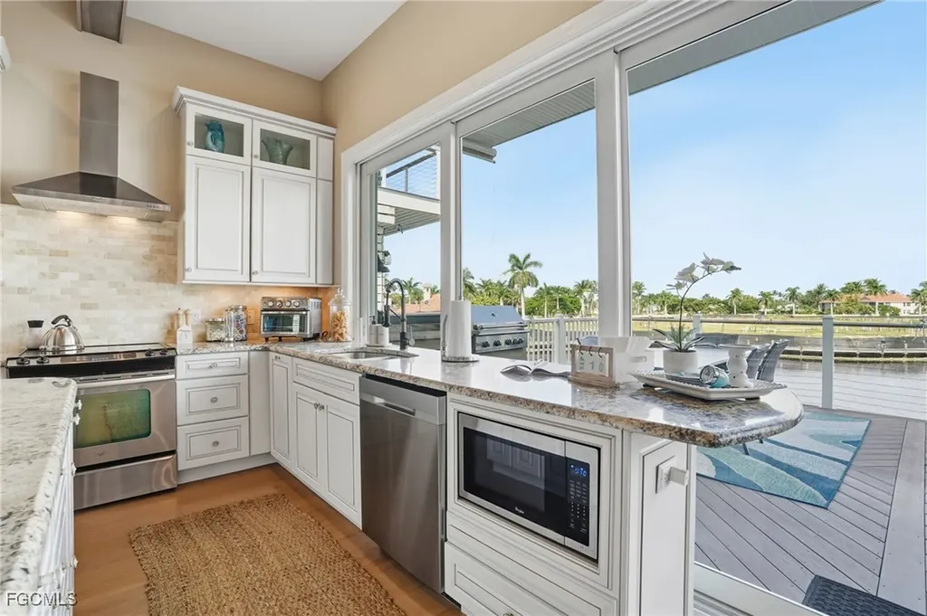 5886 Shell Cove Drive Cape Coral FL 33914