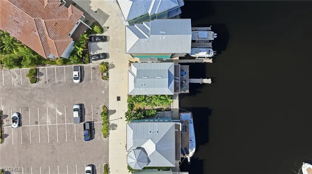 5886 Shell Cove Drive Cape Coral FL 33914