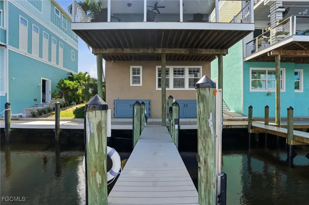 5886 Shell Cove Drive Cape Coral FL 33914