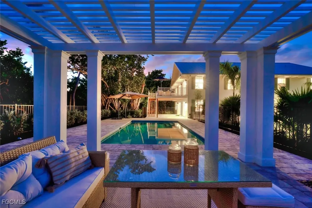 1139 Seagrape Lane Sanibel FL 33957
