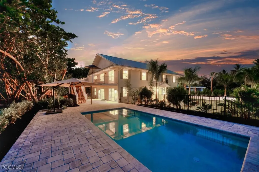 1139 Seagrape Lane Sanibel FL 33957