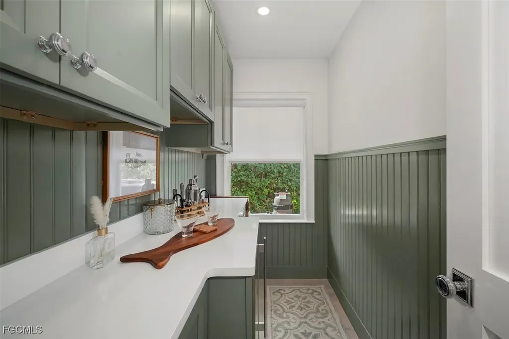 1139 Seagrape Lane Sanibel FL 33957