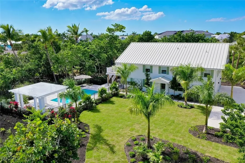 1139 Seagrape Lane Sanibel FL 33957