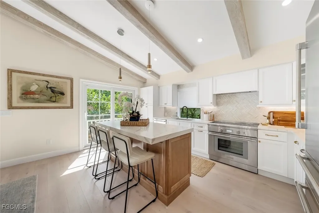 1139 Seagrape Lane Sanibel FL 33957