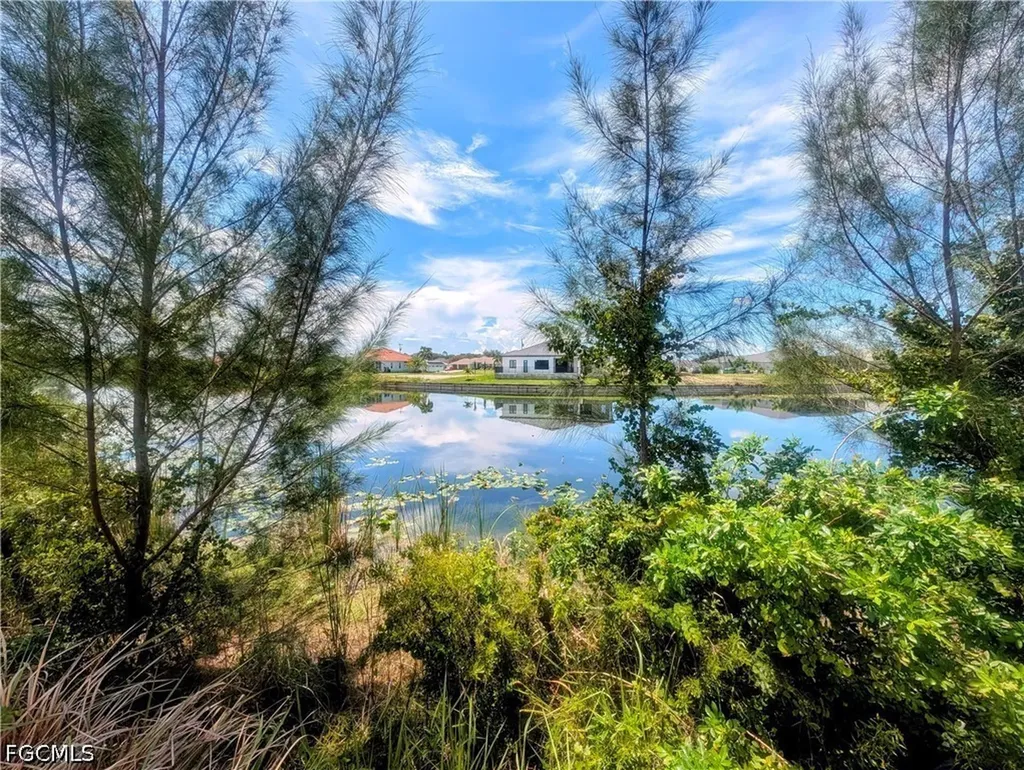 2610 NW 26th Court Cape Coral FL 33993