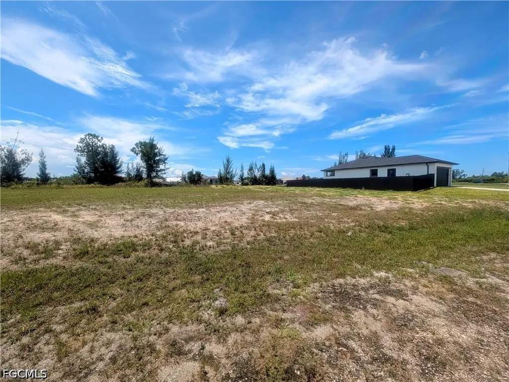 2610 NW 26th Court Cape Coral FL 33993