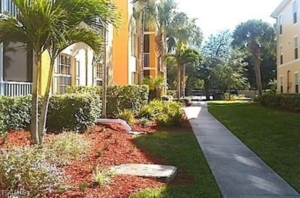 4121 Residence Drive Fort Myers FL 33901