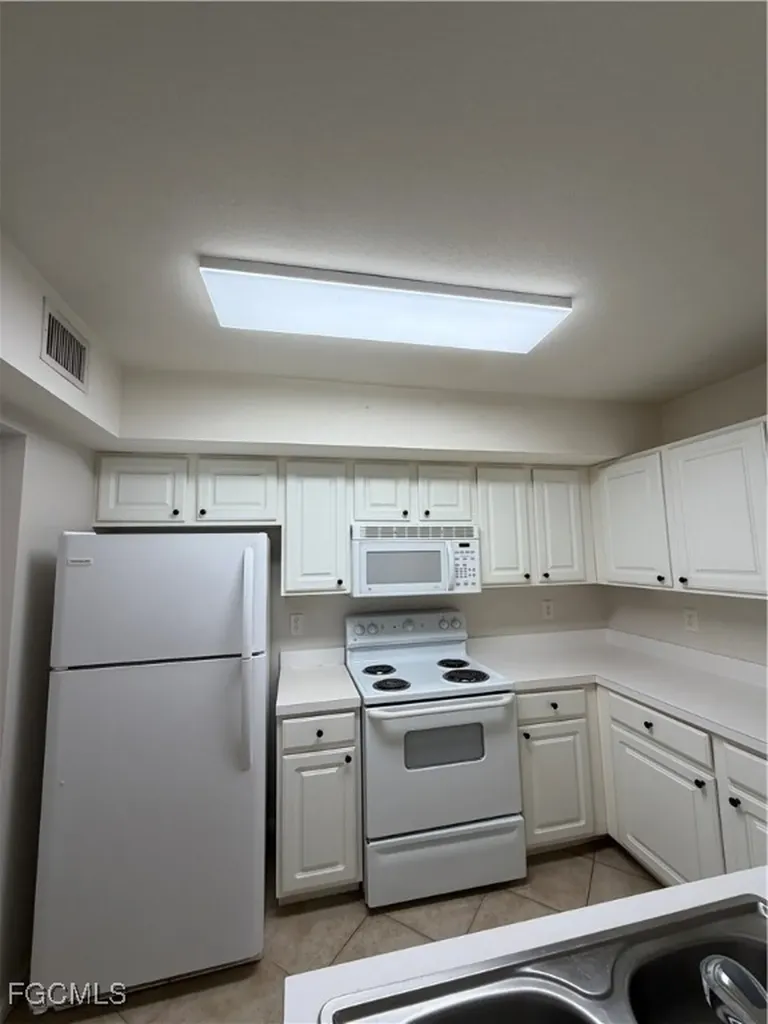 4121 Residence Drive Fort Myers FL 33901