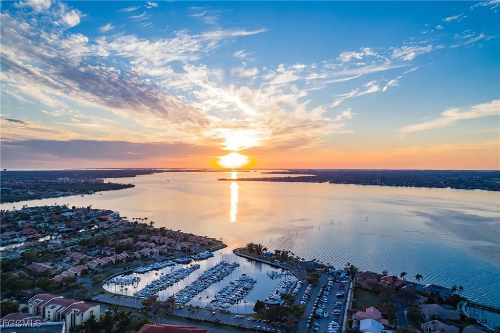 4604 Flagship Drive Fort Myers FL 33919
