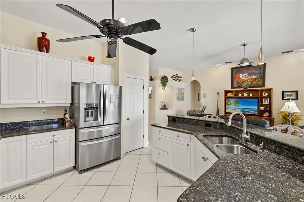 8913 Dartmoor Way Fort Myers FL 33908