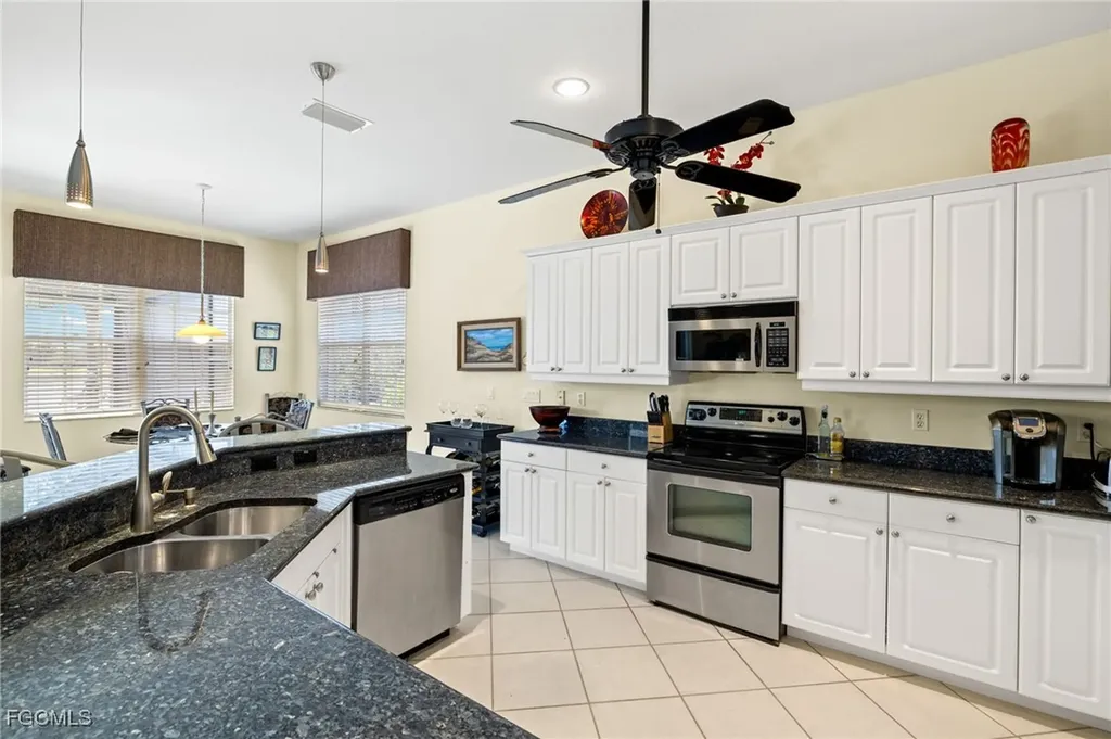 8913 Dartmoor Way Fort Myers FL 33908